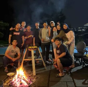 Persahabatan di villa sahabat puncak